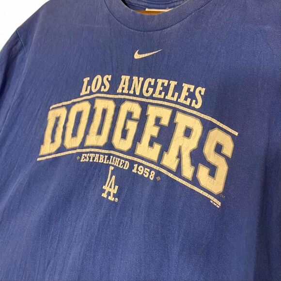 Vintage Y2K 2000s LA Dodgers Nike t-shirt - Picture 2 of 5